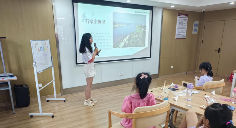 媒体管家|时光剪影，柏卜情谊润童心田——西柏坡精神志愿宣讲走进袁家边儿童心间