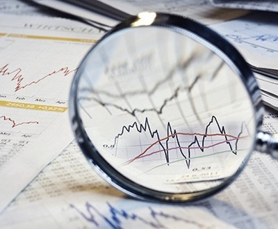 2025媒体管家:多晶硅期货上市在即 光伏产业将获价格信号新指引