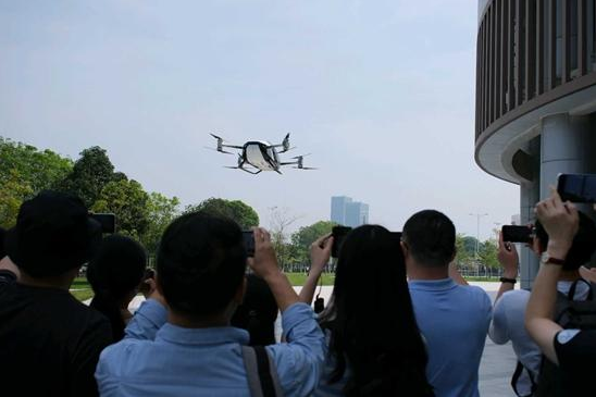 媒体管家上海软闻：飞行汽车离我们有多远