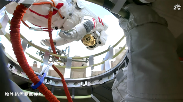 中国空间站成功装上“金钟罩”！