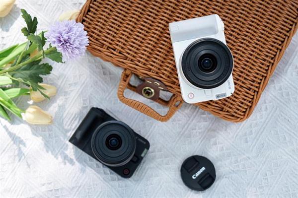 轻、快、强！佳能R50V深度体验：小机身藏着专业视频生态与大厂色彩玄学