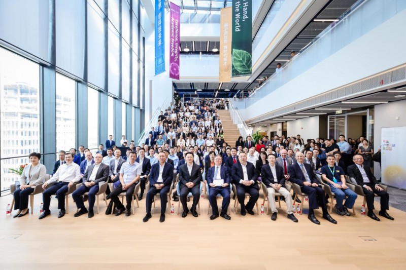 湾江共潮生,科创启新程丨港科大上海中心北杨基地圆满举行国际产业合作创新论坛,正式揭幕启航!