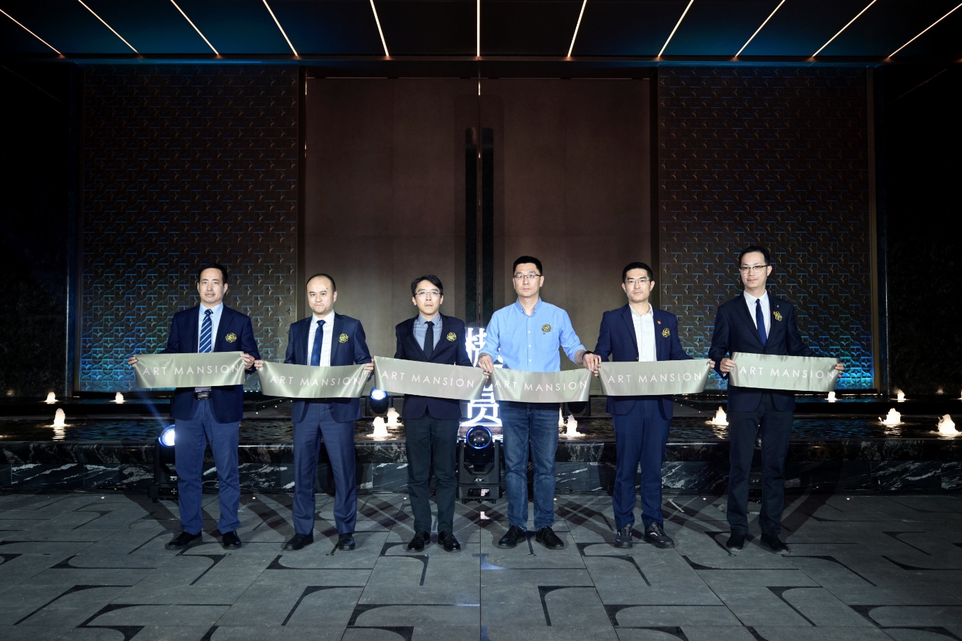 成都国贸·人居|启樾天玺先锋艺术示范区盛大亮相