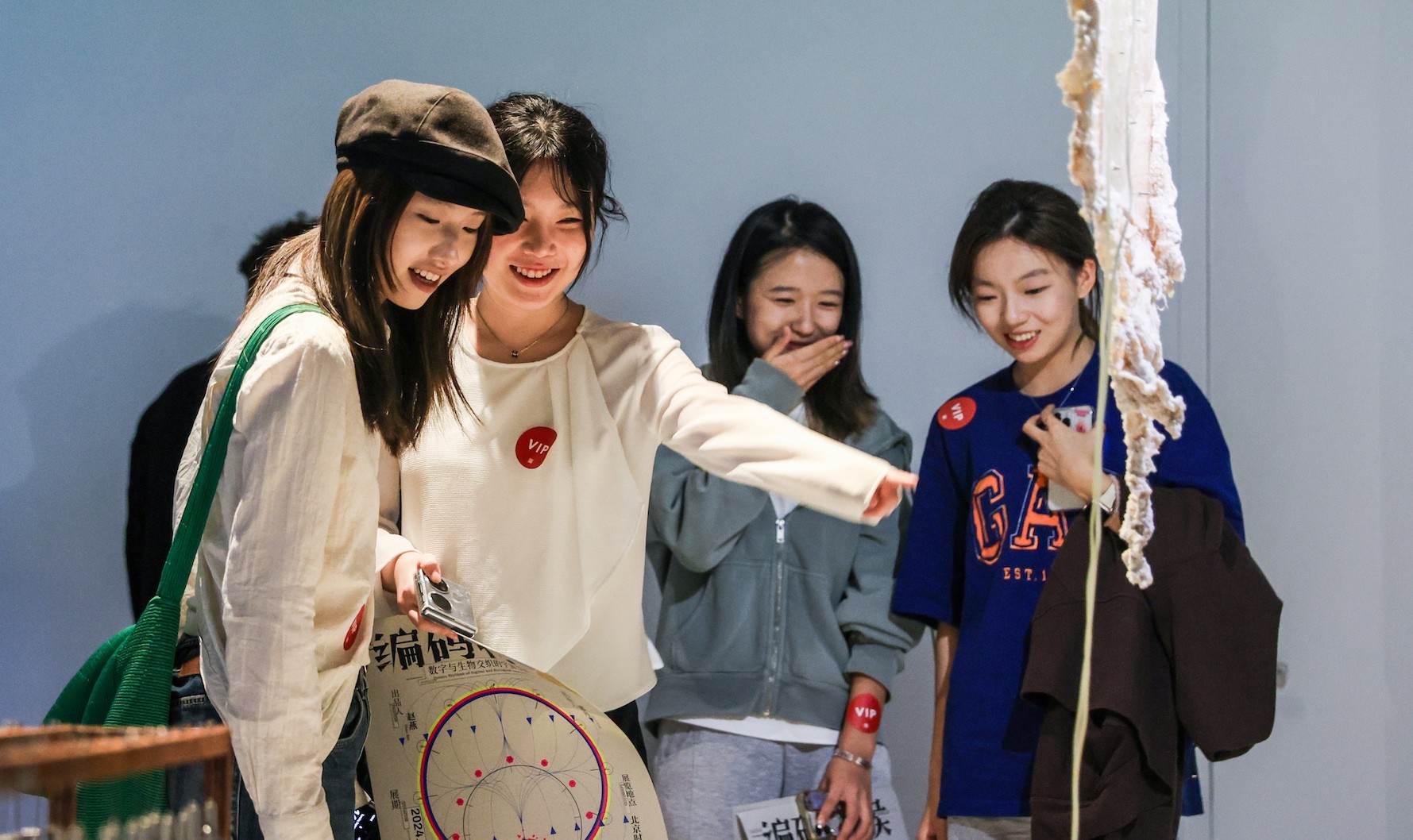 华熙集团赵燕出品《编码物候》，带来跨时空的自然密语