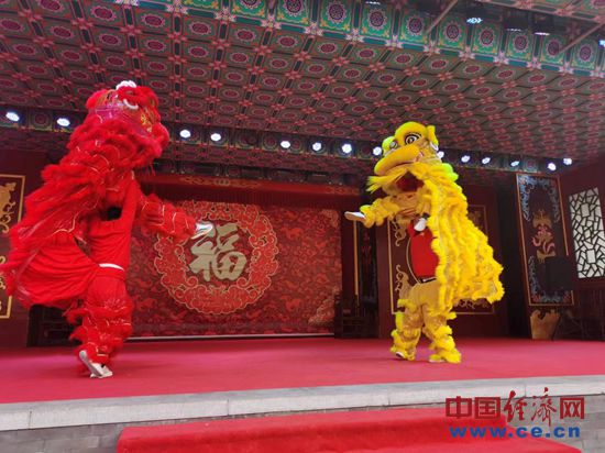 【新春走基层】北京:逛庙会,让“年味”拉满(图5) 【新春走基层】北京:逛庙会,让“年味”拉满(图5)