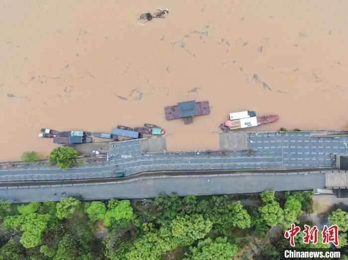 江西提前入汛 省内最大河流赣江上游水位迅速上涨