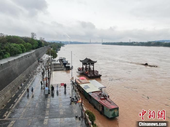 江西提前入汛 省内最大河流赣江上游水位迅速上涨