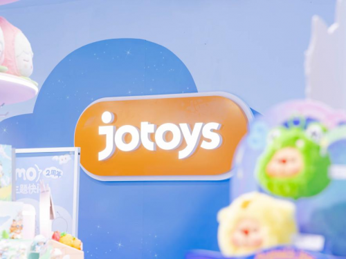 “YUMO 2周年快闪”空降深圳,“潮玩们”为何轻松打动年轻人?(图7) “YUMO 2周年快闪”空降深圳,“潮玩们”为何轻松打动年轻人?